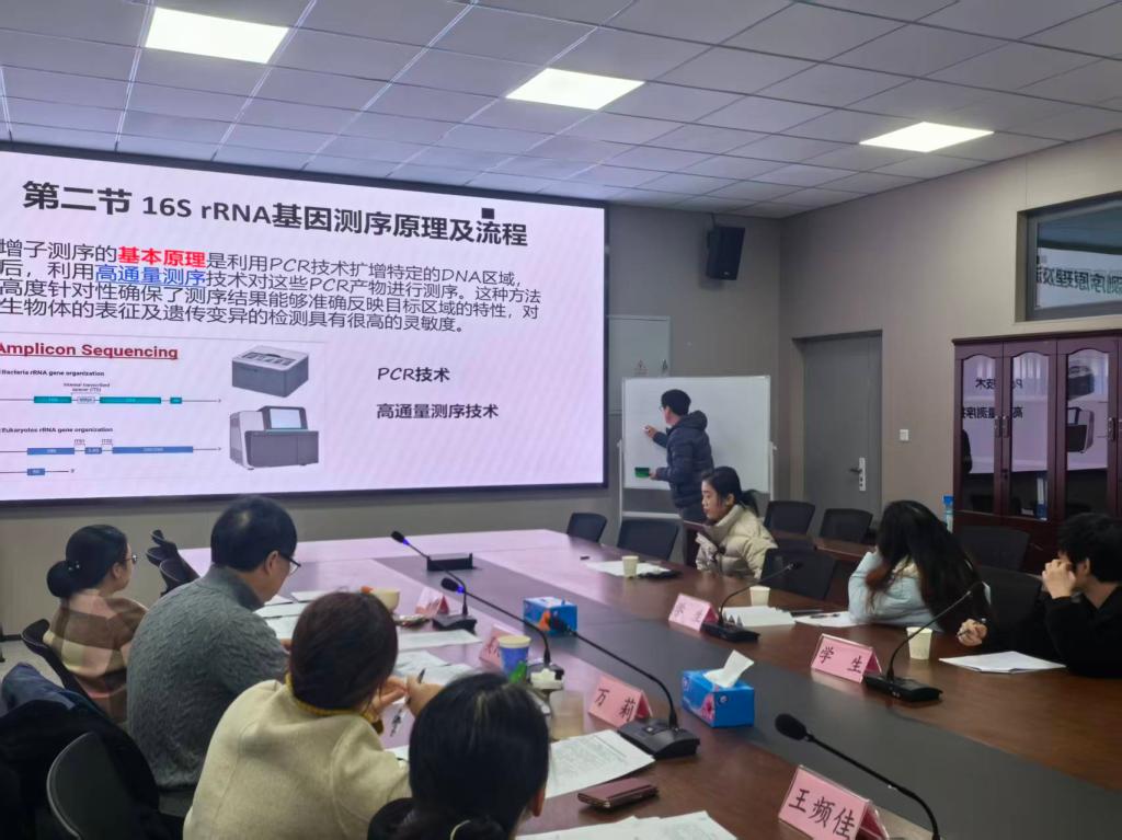 检验医学院成功举办第二十七...